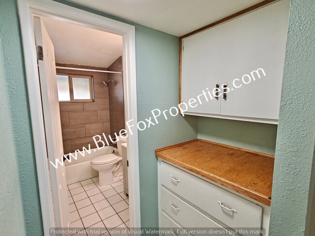 Building Photo - 3310 W Calle Toronja