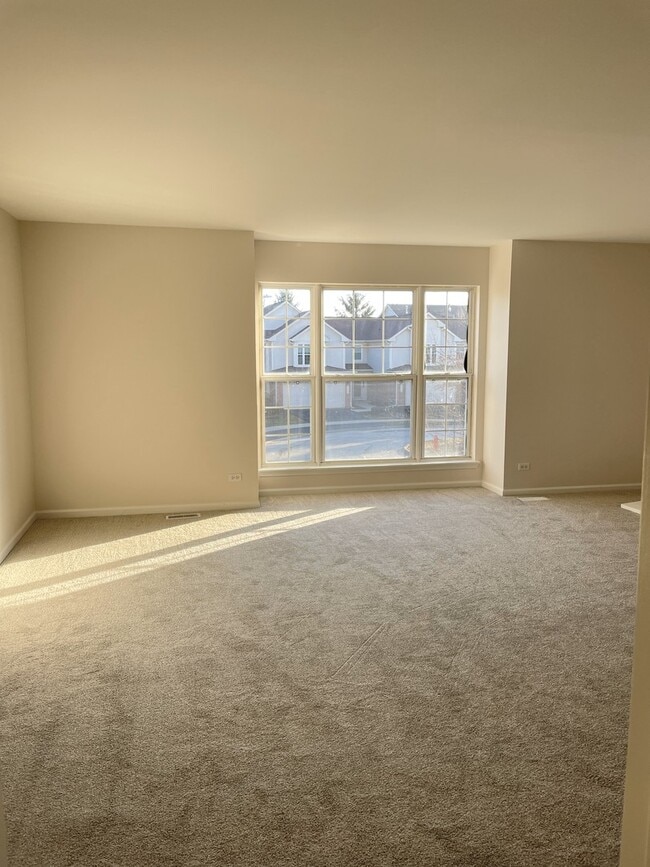 Building Photo - 812 Stonewall Ct