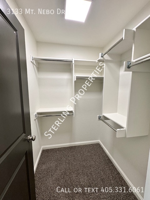 Building Photo - 3133 Mt Nebo Dr