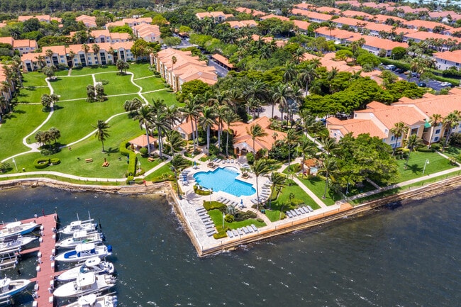 Building Photo - 127 Yacht Club Way