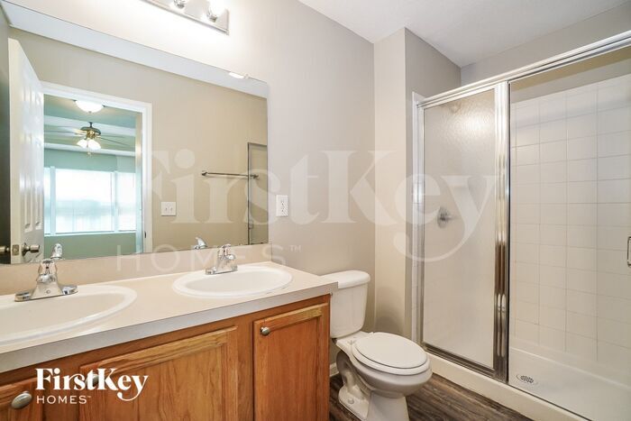 Building Photo - 4032 Summerstone Dr