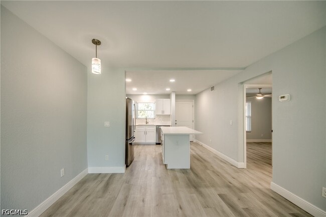 Building Photo - 16881 Davis Rd