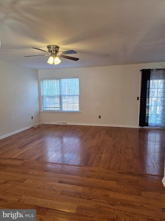 Building Photo - 529 Schooner Way