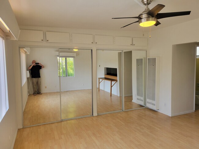 Building Photo - 3619 Fletcher Dr