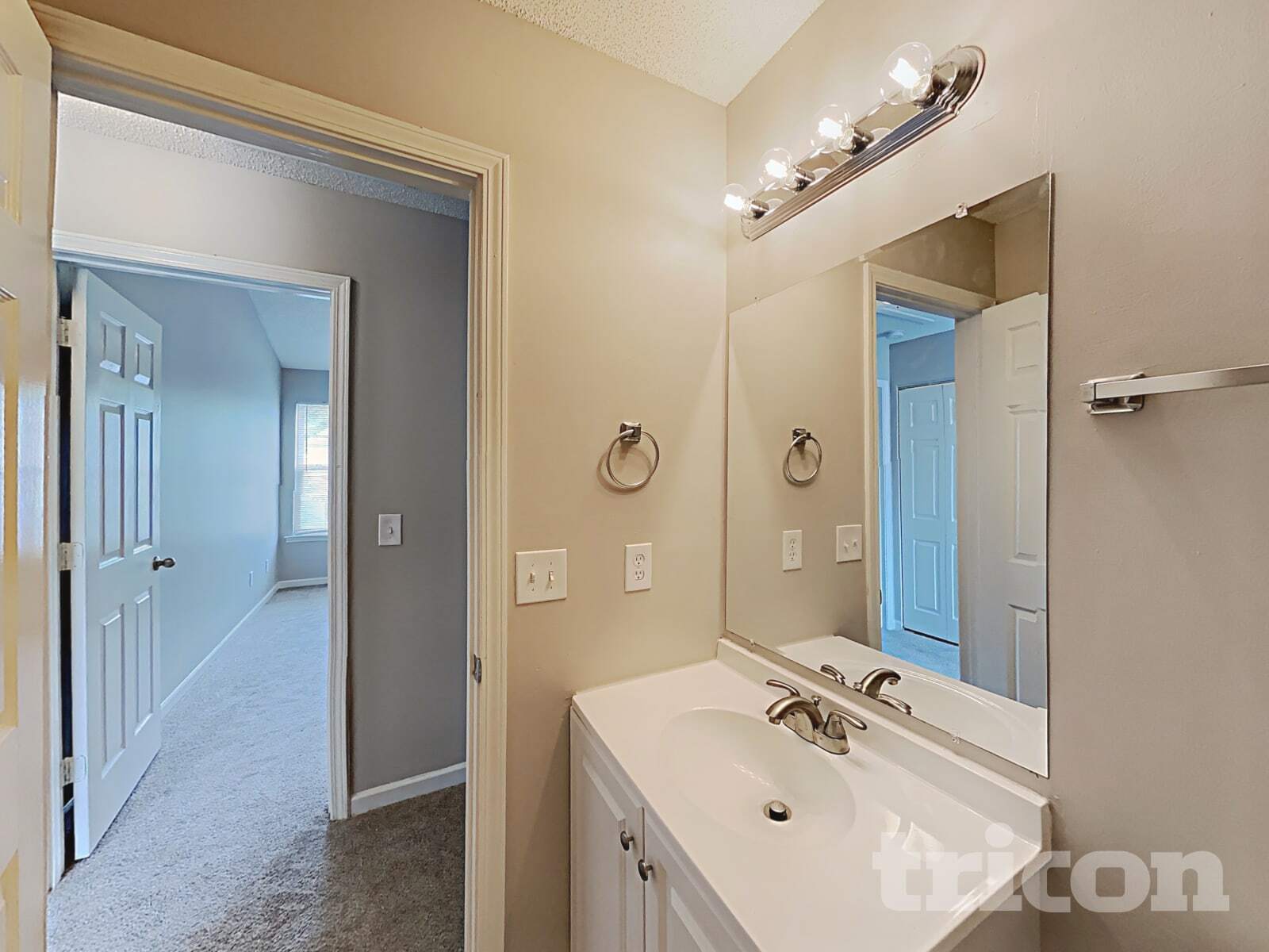 Building Photo - 4429 Devonhill Ln