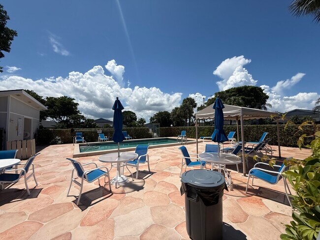 Building Photo - 4255 Willow Pond Cir