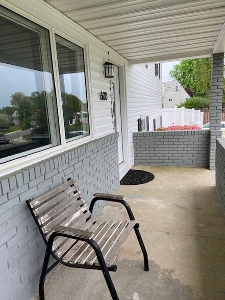 Building Photo - 600 Marlboro Rd