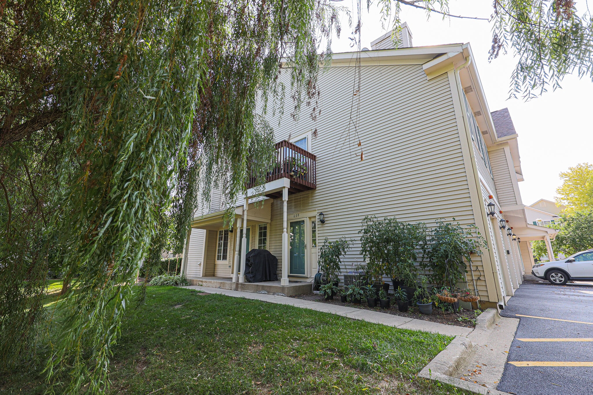 Building Photo - 607 Fox Ridge Dr