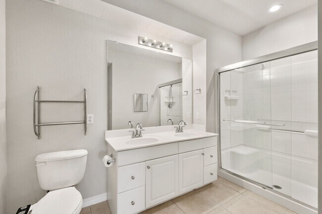 Building Photo - Charleston Place #2291