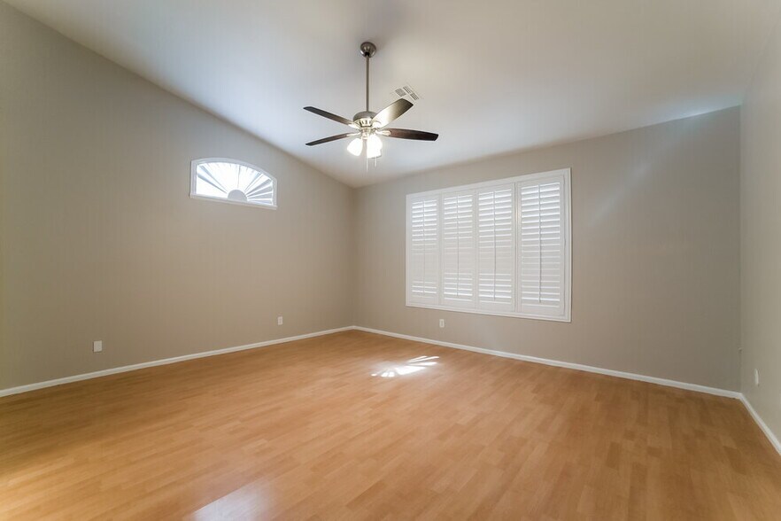 Building Photo - 7064 E Lobo Ave