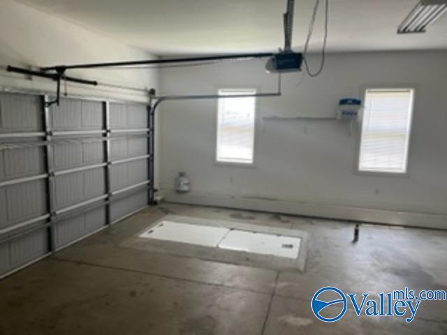 Building Photo - 6479 Spring Creek Dr