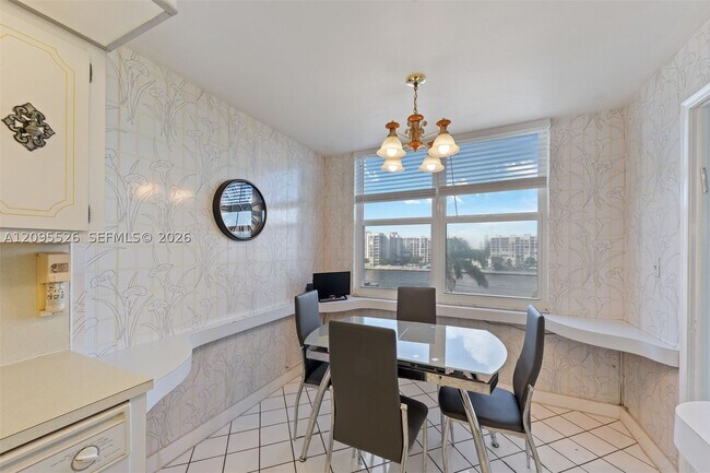 Building Photo - 2751 S Ocean Dr