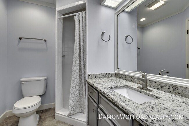 Building Photo - 34 Park Crest Pl