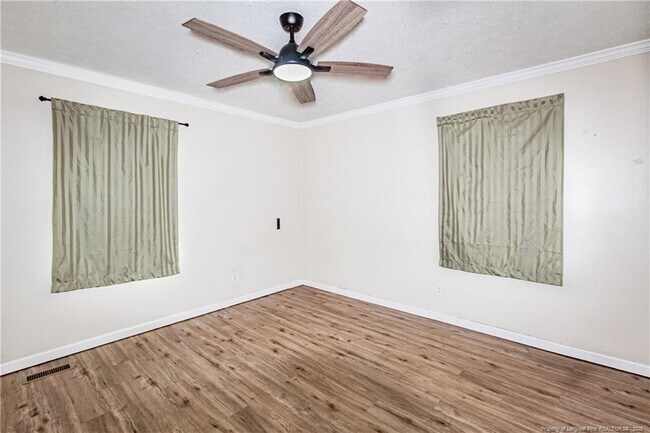 Building Photo - 6522 Cissna Dr