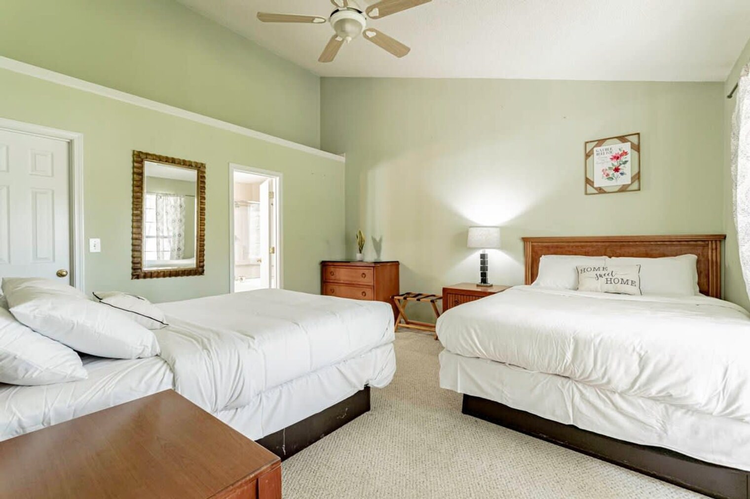 Building Photo - 818 Bentley Dr