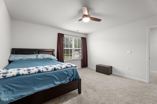 Building Photo - 132 Rockfall Wy