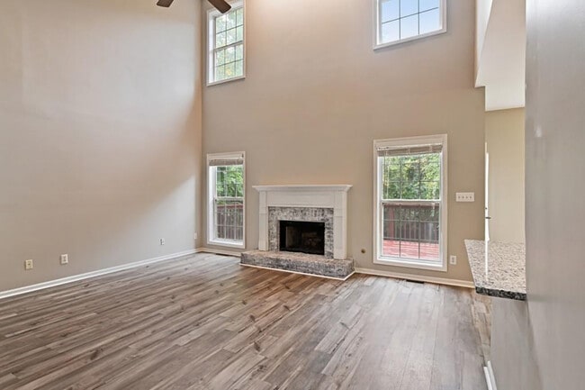 Building Photo - 1125 Anthony Ct