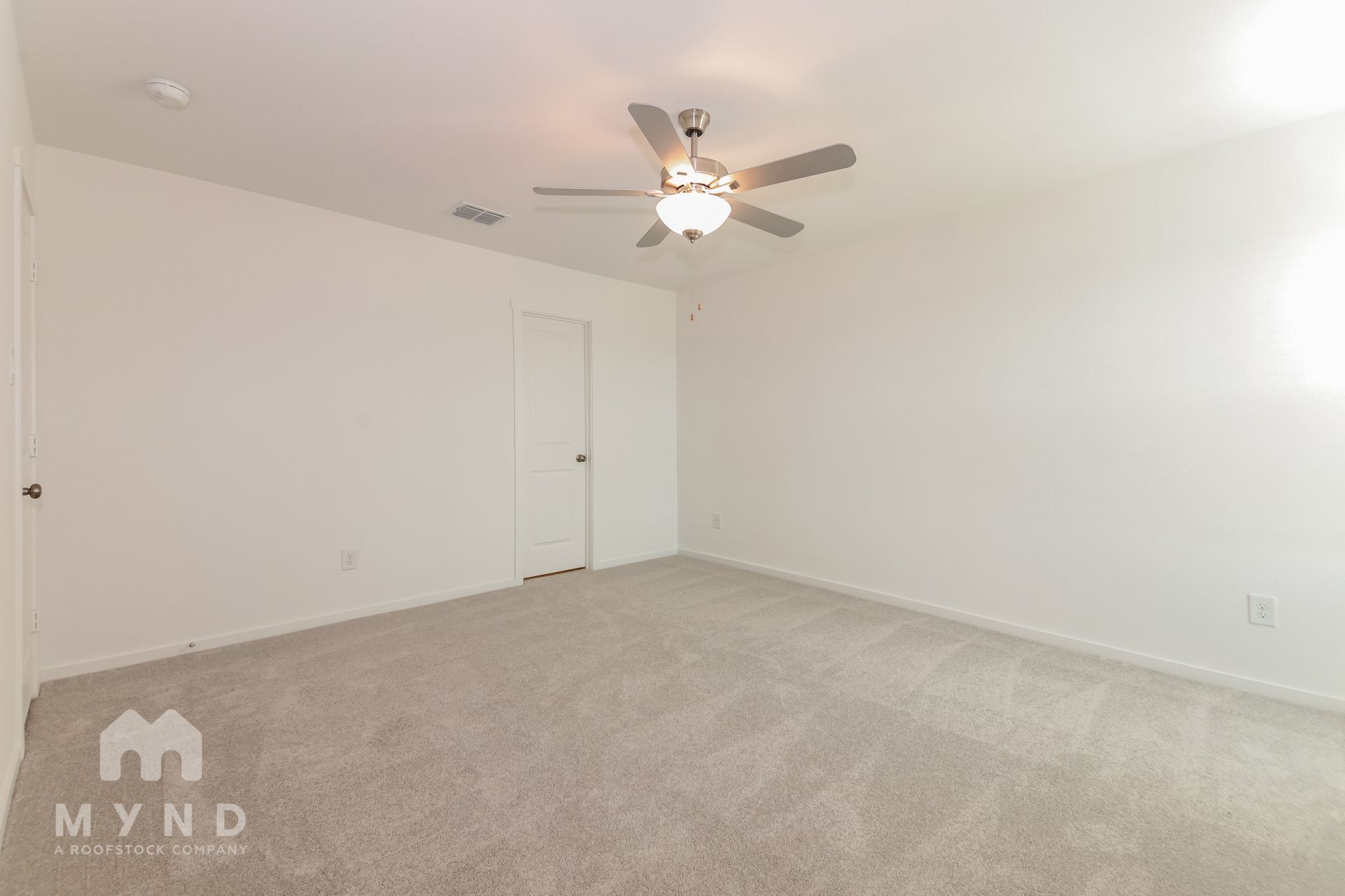 Building Photo - 2725 Mistwood Dr