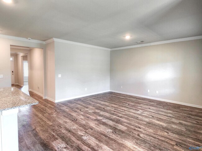 Building Photo - 14970 Eva Cir