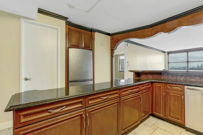 Building Photo - 7002 JFK Blvd E