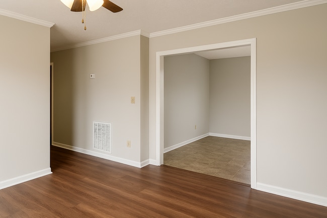 Building Photo - 2 Bedroom, 2 Bath, with Garage Manchester, TN