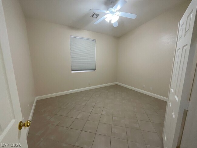 Building Photo - 93 Cree Ave