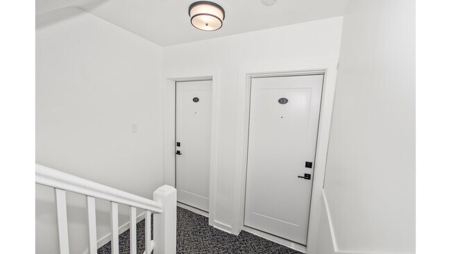 Building Photo - 8914 Lamon Ave
