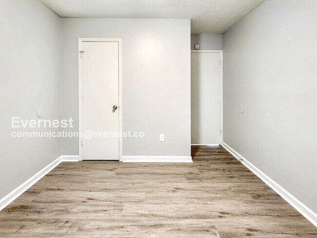 Building Photo - 2431 Corner Shoals Dr