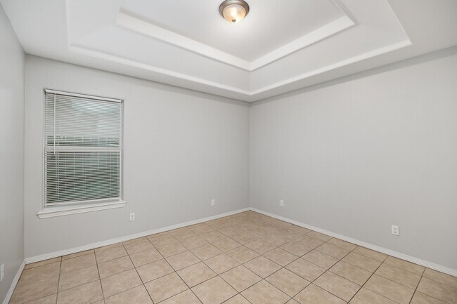 Building Photo - 1224 W Harrison Ave