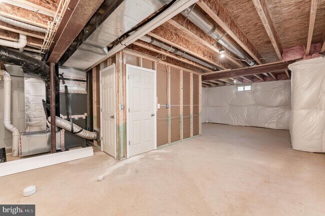 Building Photo - 10407 Spotswood Dr