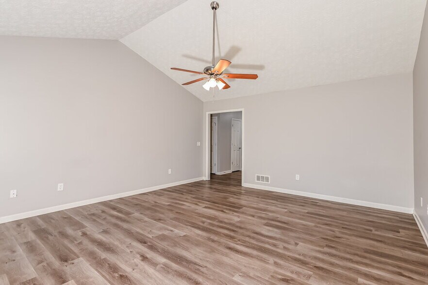 Building Photo - 3336 Bridle Brook Dr NE