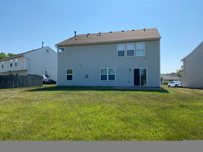 Building Photo - 4221 Dobbin Cir