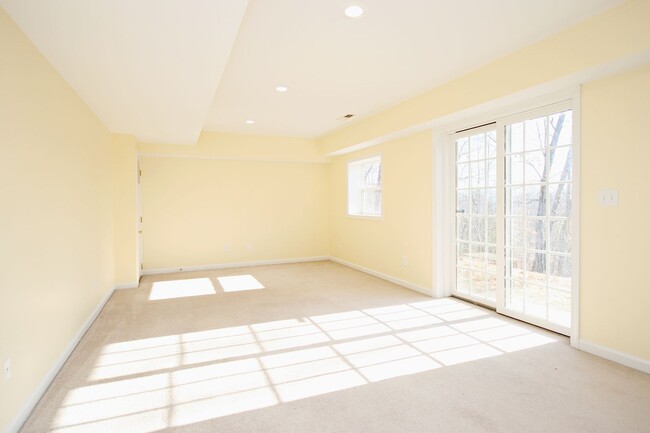 Building Photo - Pet-Friendly N.Albemarle Home on Over 2.5 ...