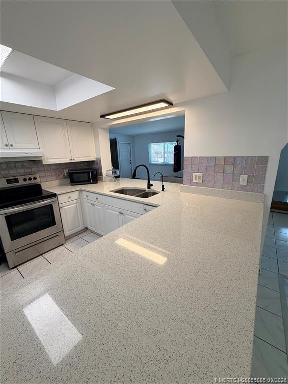 Building Photo - 761 SW Ravenswood Ln