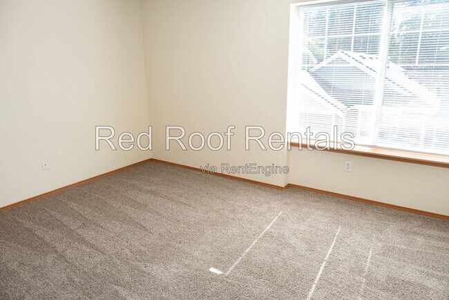 Building Photo - 14807 36th Ave Ct E