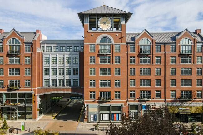 Palladian Apartments - Palladian at Rockville Town Square