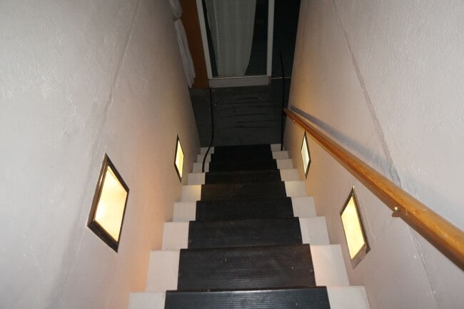 Building Photo - NE Portland Alberta Arts 3-bedroom Bungalow - APPLICATION PENDING