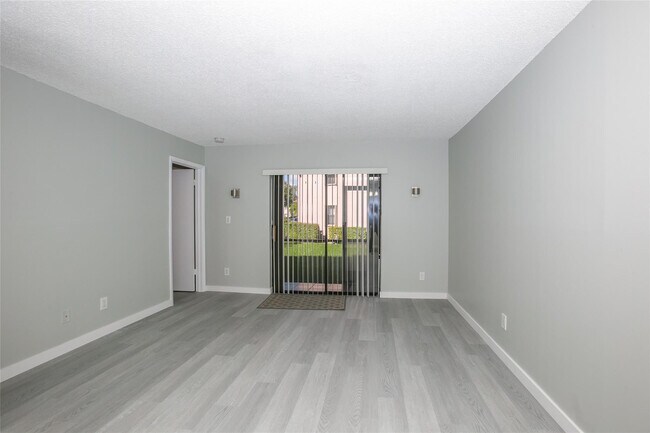 Building Photo - 10557 NW 10th St