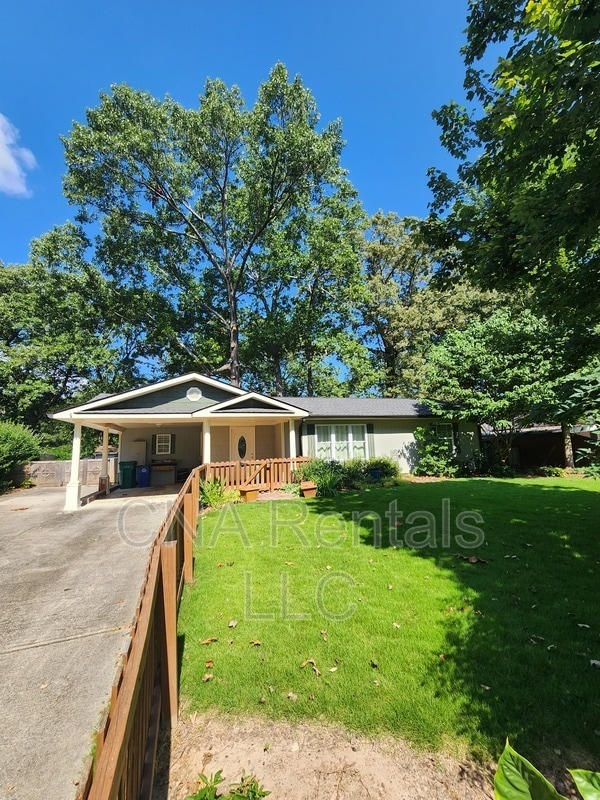 Building Photo - 2750 Ivanhoe Ln