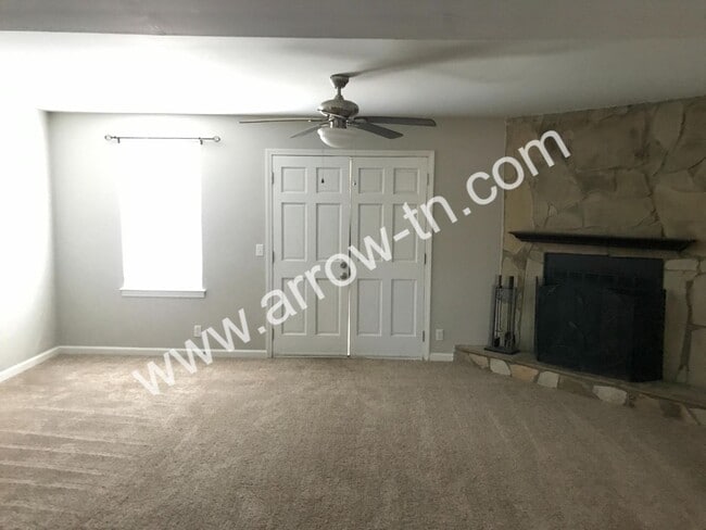 Building Photo - 366 Clearwater Dr