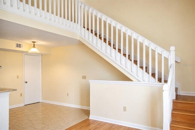 Building Photo - 405 Fountainhead Cir