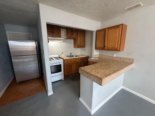 Building Photo - 1520 Cielo Ln