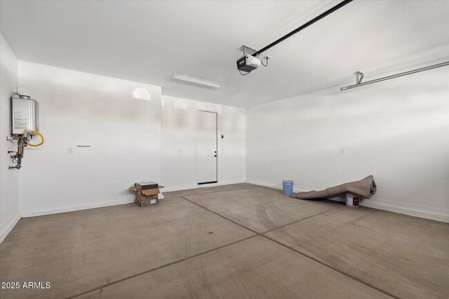 Building Photo - 10211 W Crittenden Ln