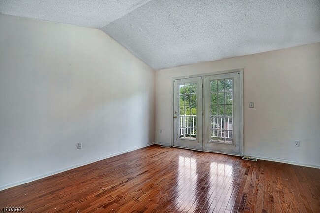 Building Photo - 2102 Ackmen Ct
