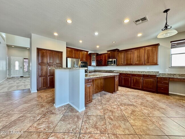 Building Photo - 4521 W Paseo Way
