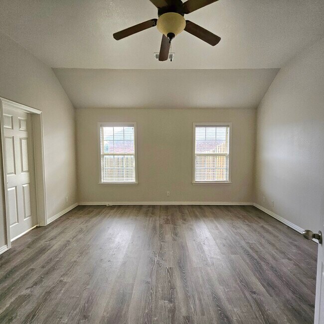 Building Photo - 550 McKissic Spring Rd