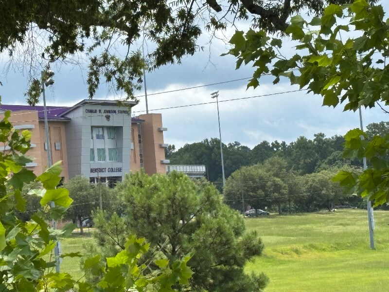 Building Photo - 2601 Edgewood Ave