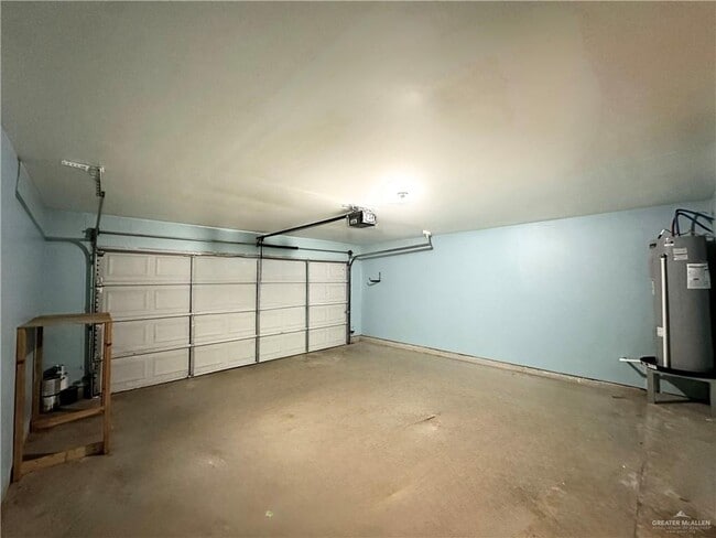 Building Photo - 19 N 47th St