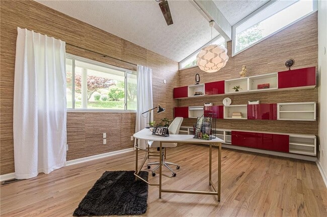 Building Photo - 4523 Runnemede Rd NW