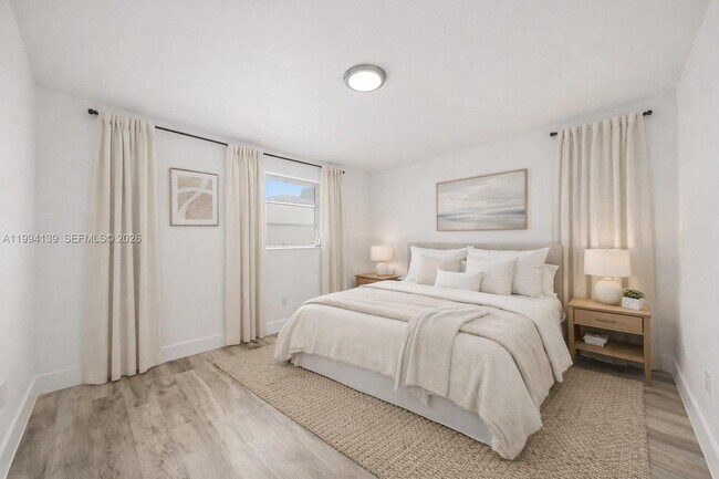 Building Photo - 1781 SW 13th St